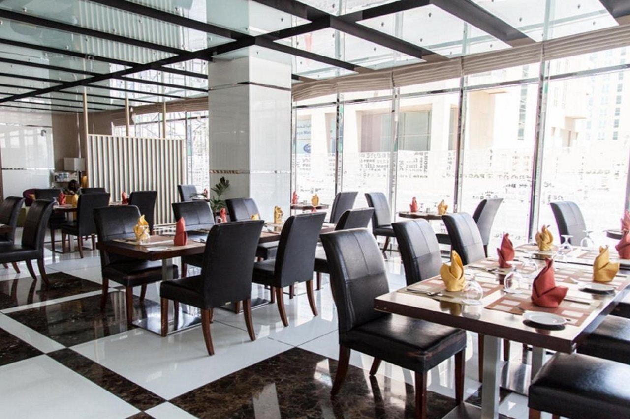 Pearl Executive Aparthotel 4*
