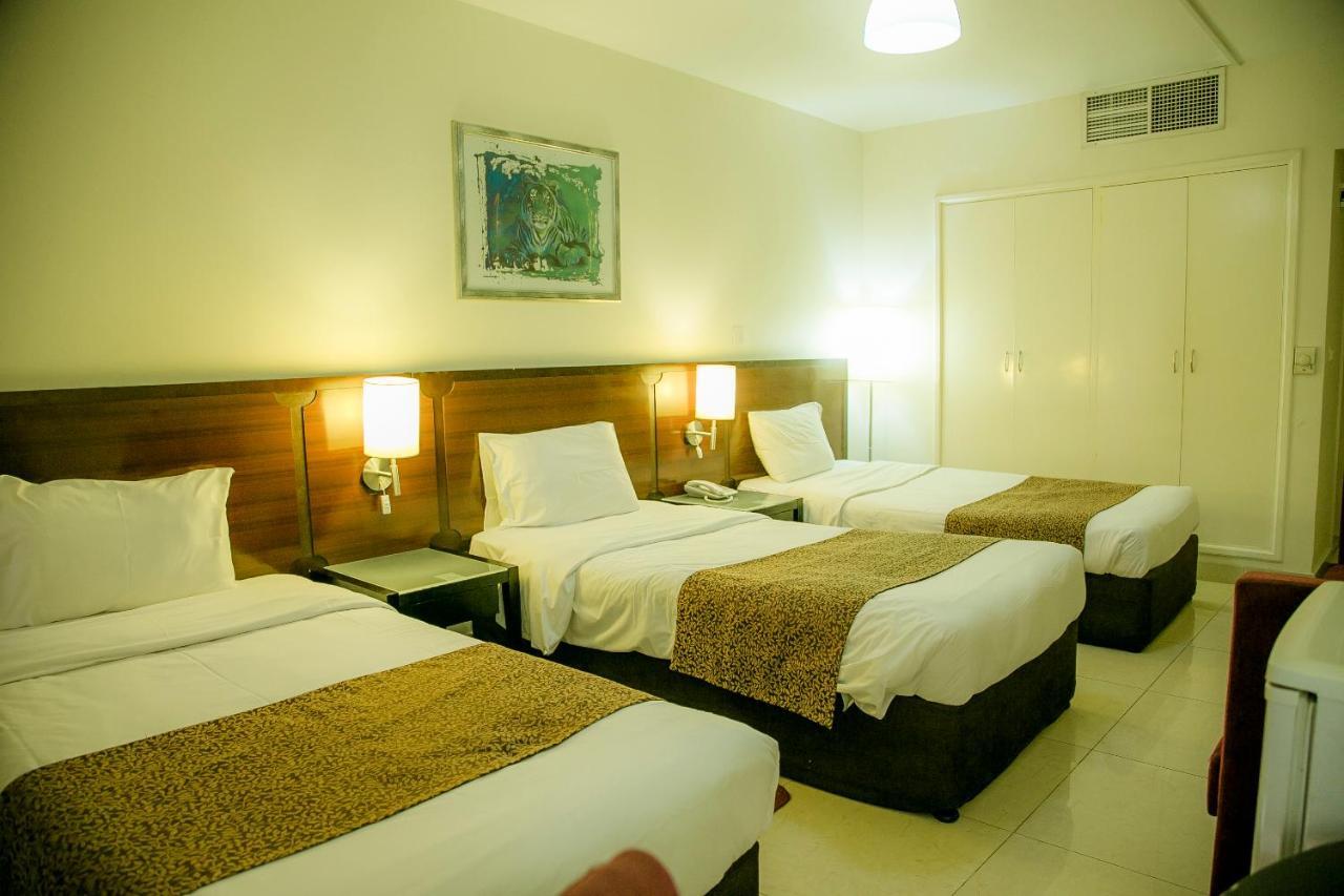 Hotel Phoenicia Grand