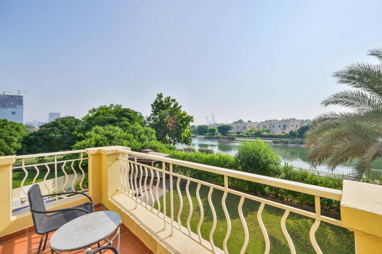 Medlock Villas *