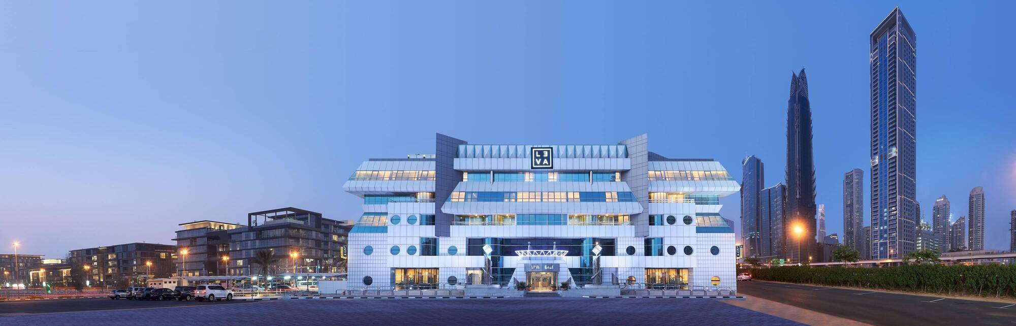 Aparthotel Leva And Suites, Opposite Downtown 4*