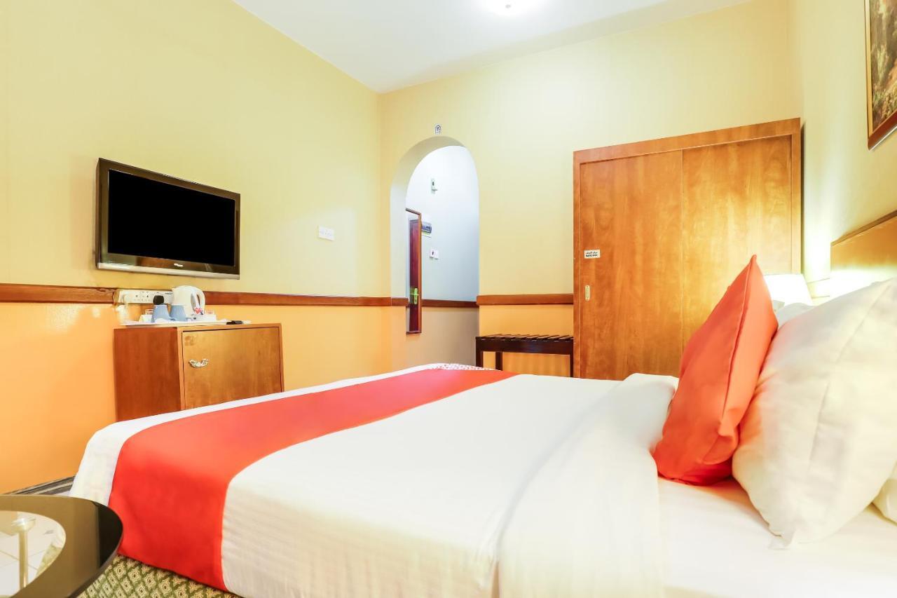 Hotel Oyo 353 Middle East