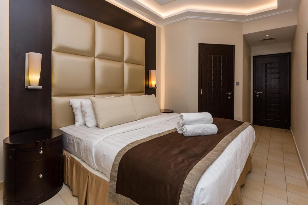 Villa Elan Four Bedroom Beach Jbr