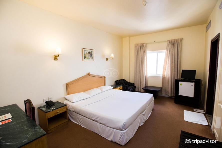 Hotel Rush 2*