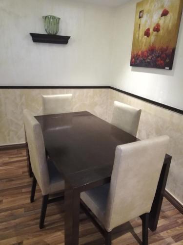 Boulevard City Suites *