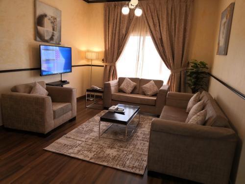 Boulevard City Suites *