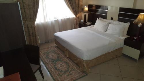 Boulevard City Suites Hotel *