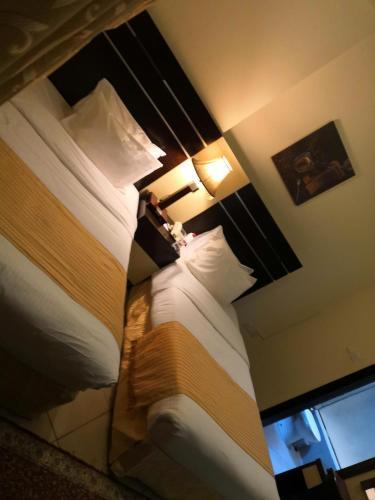 Boulevard City Suites Hotel