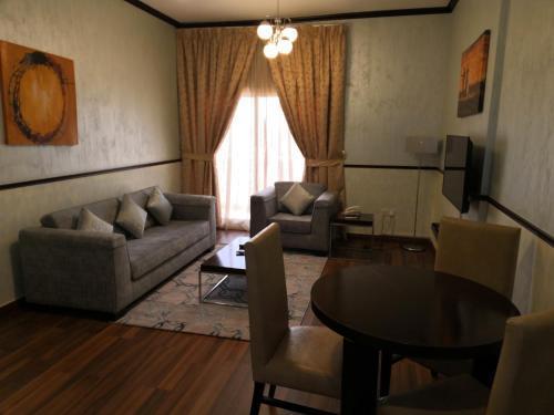 Boulevard City Suites